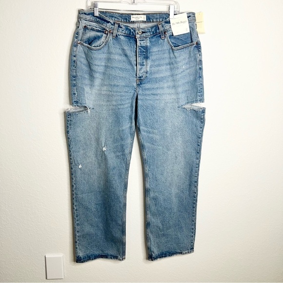 Abercrombie & Fitch Jeans The 90s Baggy Women Size 16 33 L Distressed CLO - Picture 2 of 16